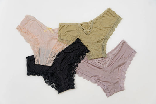 Pastel panties in different colors Guo Weiling